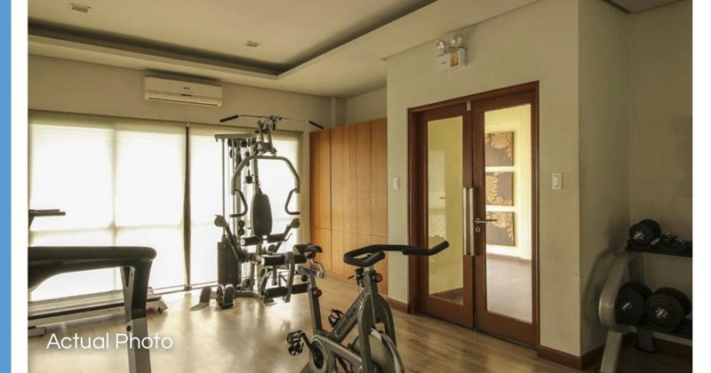 Lovely 2 BR Condo with FREE Secured Parking, Manila, Philippines