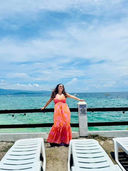 Pescador View Beachfront and Extension by the Ocean Hostels & Restaurant Moalboal, Moalboal, Philippines