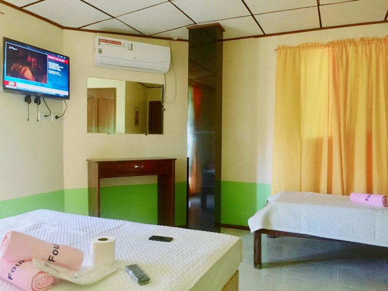Hwan Dynasty Suite, El Nido, Philippines
