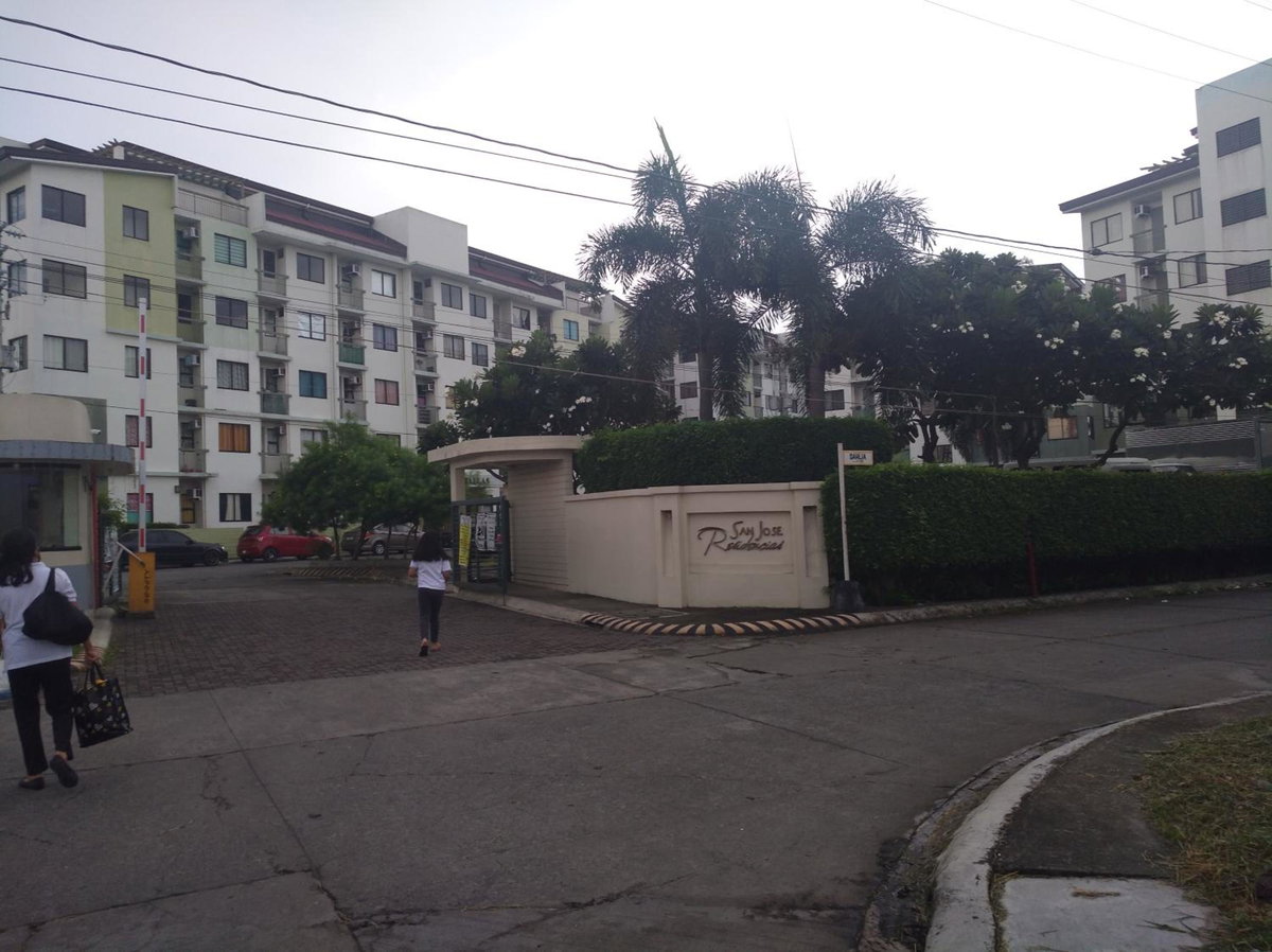 Spacious Studio unit beside Enchanted Kingdom at Santa Rosa City Laguna, Philippines