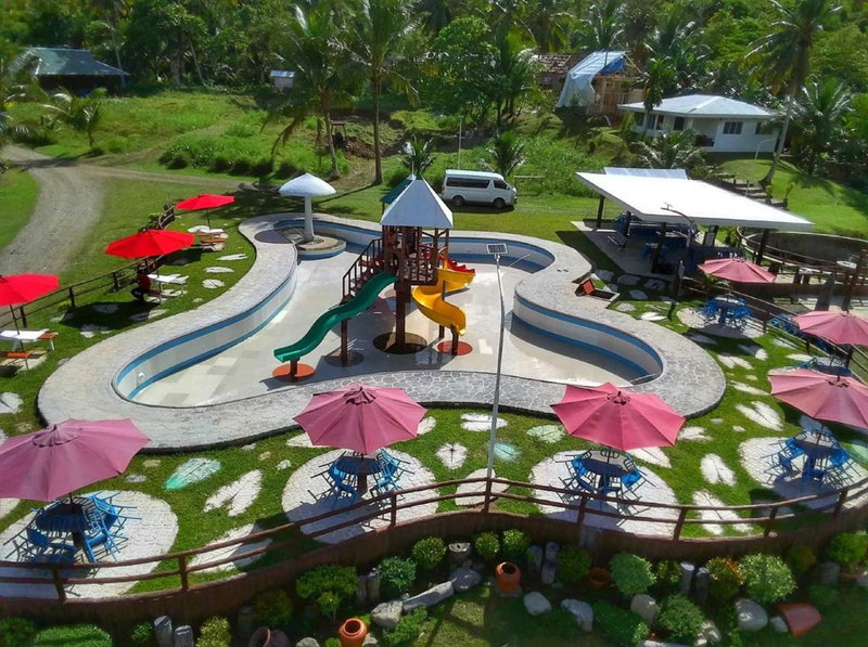 Balay Ni Tatay Farm Resort by Cocotel, Babatngon, Philippines