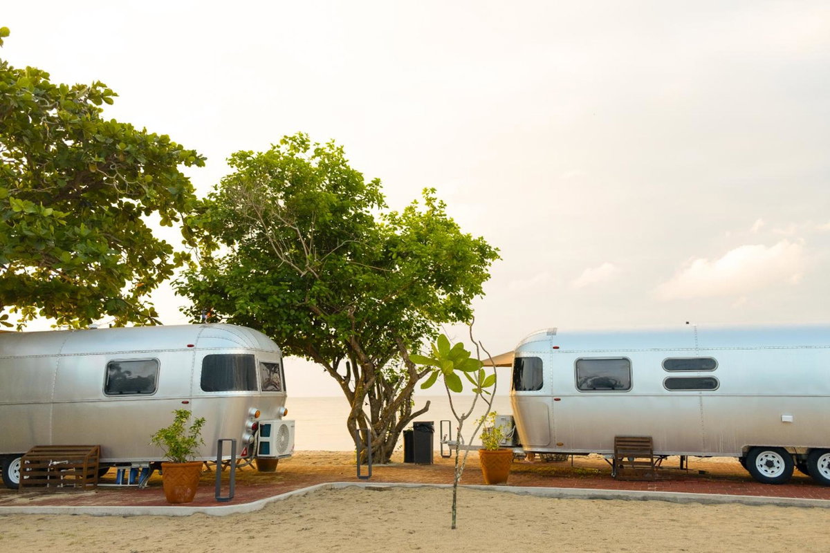 Camperisti Club Laiya, Philippines