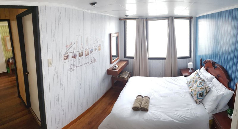 HOMESTAY DE MARQS - STYLISH and SPACIOUS 3 BEDROOM VACATION HOME, Baguio, Philippines