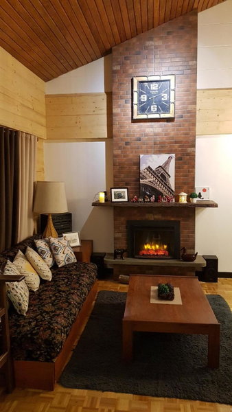 HOMESTAY DE MARQS - STYLISH and SPACIOUS 3 BEDROOM VACATION HOME, Baguio, Philippines