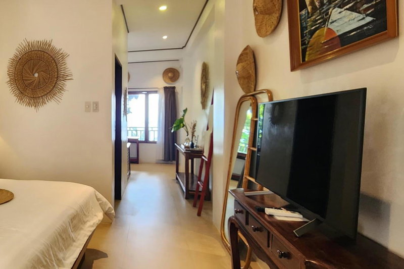 Sirom Beach House, Tambobong, Philippines