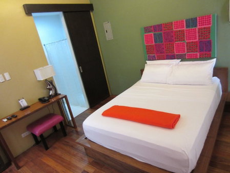 The Purple Tree Bed & Breakfast, Parañaque, Philippines