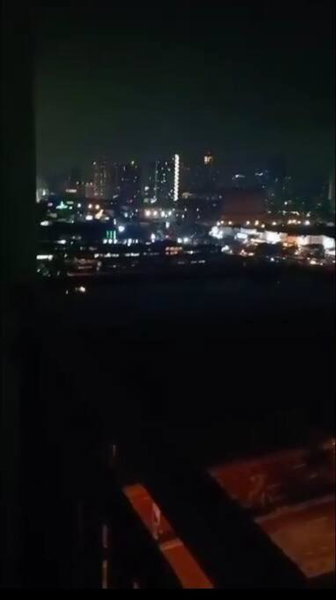 MOA Shore 2 1BR with Balcony WiFi Netflix Pool 4Pax, Manila, Philippines