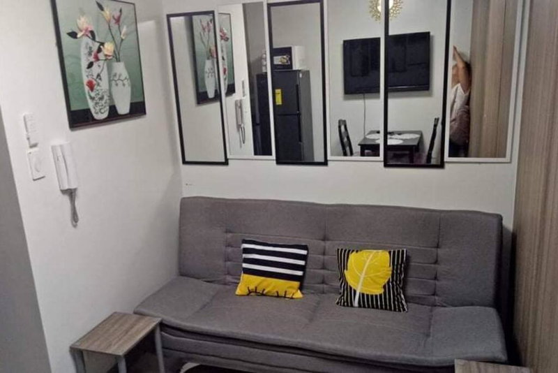 MOA Shore 2 1BR with Balcony WiFi Netflix Pool 4Pax, Manila, Philippines