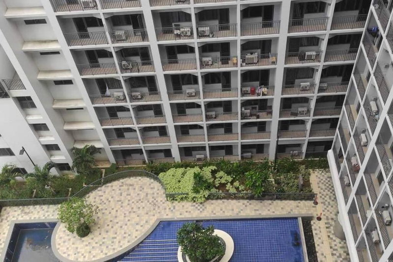MOA Shore 2 1BR with Balcony WiFi Netflix Pool 4Pax, Manila, Philippines