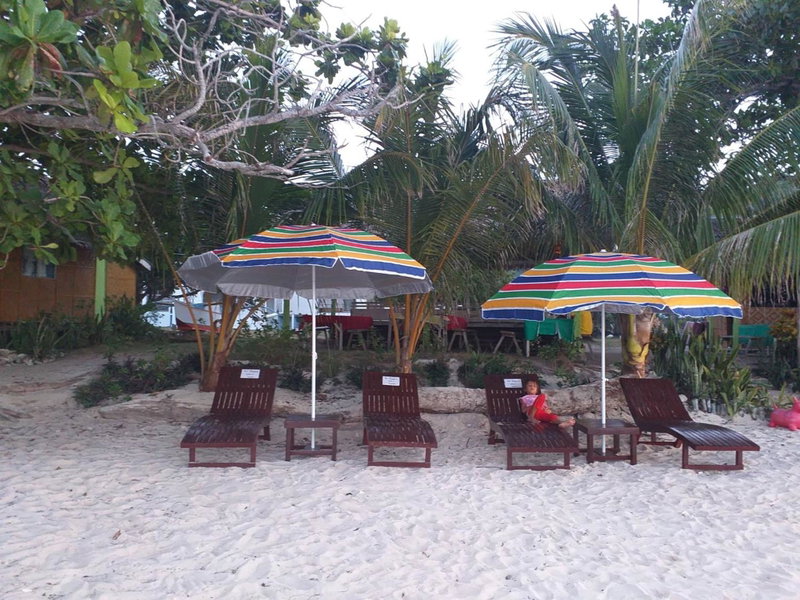 Junior & Nemesia's Cottages, Baclayon, Philippines