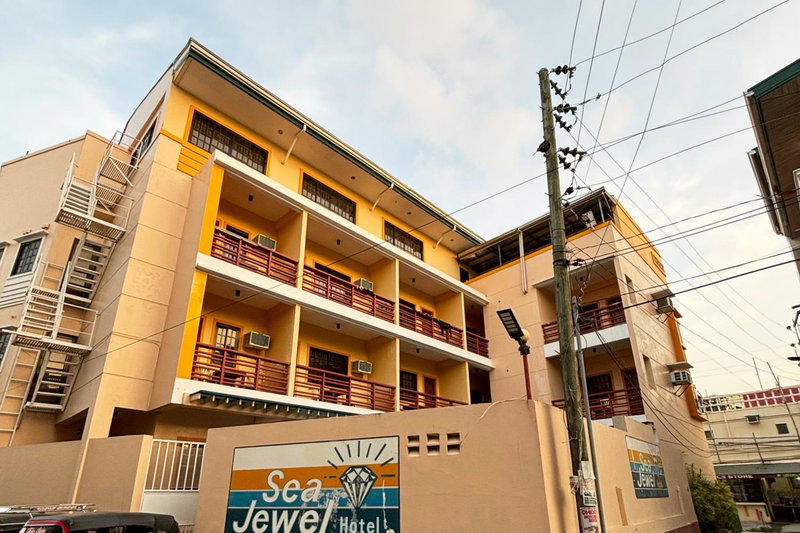 Sea Jewel Hotel Puerto Galera powered by Cocotel, Puerto Galera, Philippines