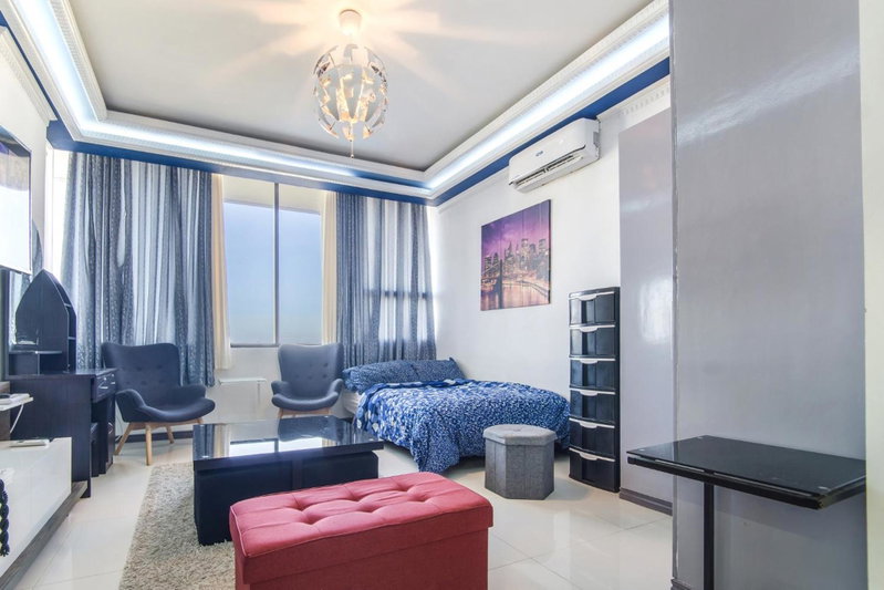 Avenir Condo for rent near IT Park Cebu with 49-inch Samsung Curve TV, Cebu City, Philippines