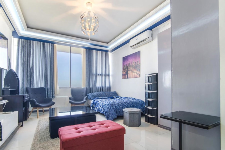 Avenir Condo for rent near IT Park Cebu with 49-inch Samsung Curve TV, Cebu City, Philippines