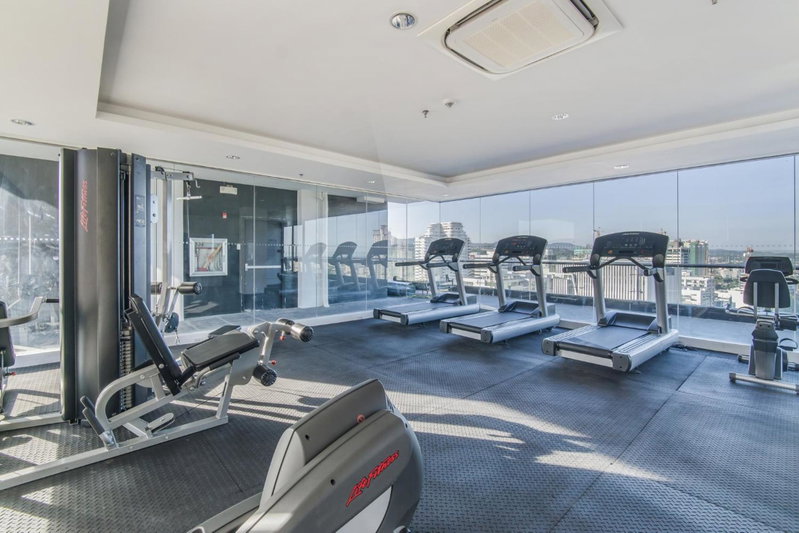 Avenir Condo for rent near IT Park Cebu with 49-inch Samsung Curve TV, Cebu City, Philippines