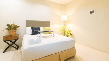 UrbanView at Lacson Street Bacolod City by RedDoorz, Bacolod, Philippines