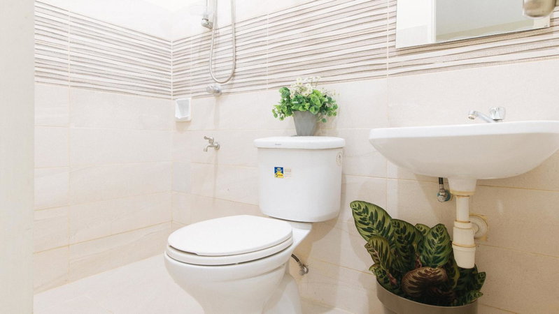 UrbanView at Lacson Street Bacolod City by RedDoorz, Bacolod, Philippines
