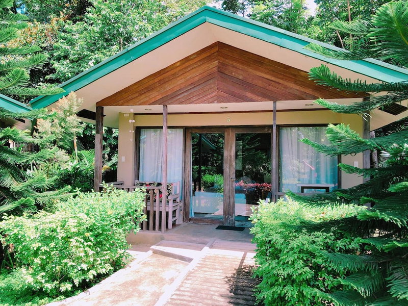 Ted's Bed and Breakfast, Santa Cruz, Philippines