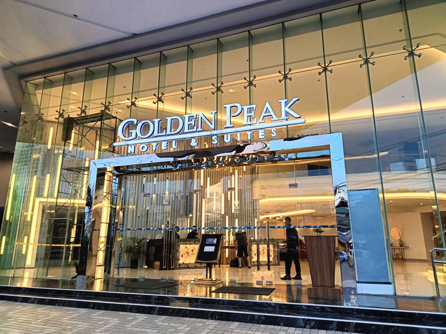 Golden Peak Hotel & Suites, Cebu City, Philippines