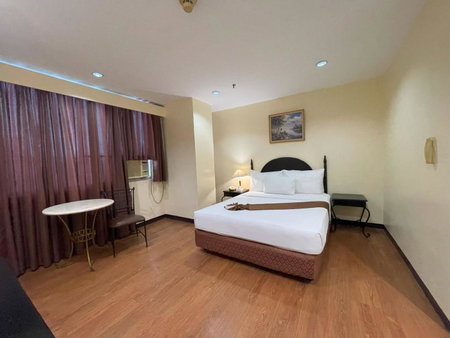Golden Peak Hotel & Suites, Cebu City, Philippines