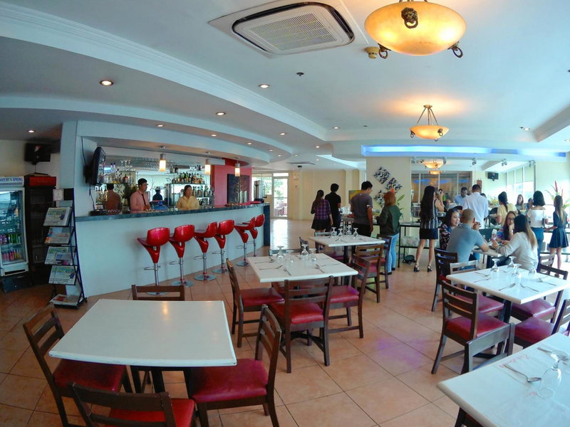 Golden Peak Hotel & Suites, Cebu City, Philippines
