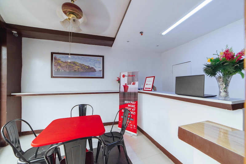 RedDoorz @ San Antonio Binan, Biñan City, Philippines