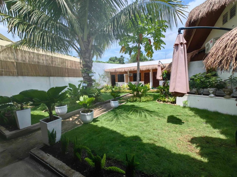 5R Tourist Inn & Restaurant, Pooc, Philippines