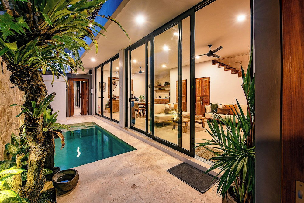 Sister Suites, Indonesia
