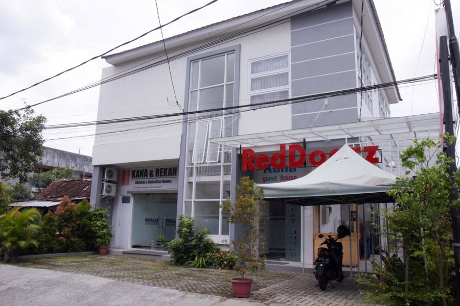 RedDoorz near GOR Satria Purwokerto, Purwokerto, Indonesia