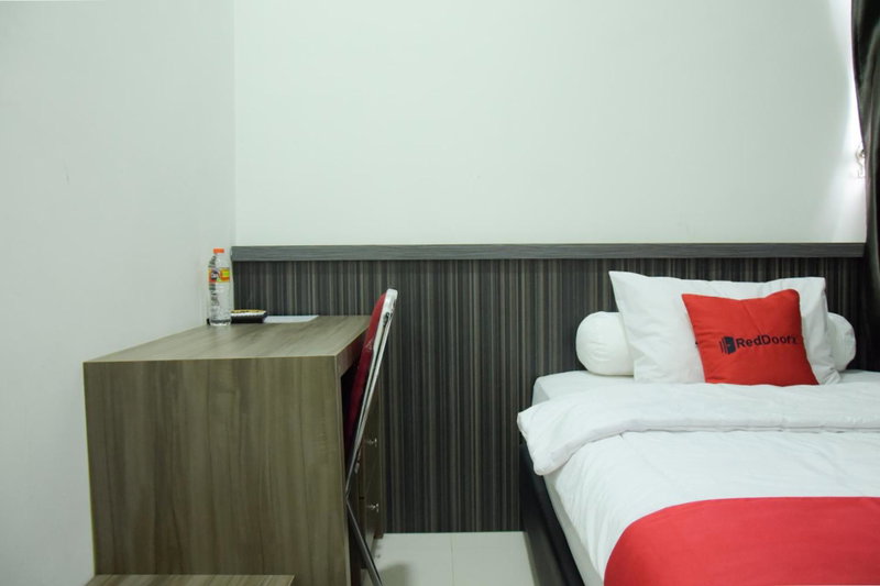 RedDoorz near GOR Satria Purwokerto, Purwokerto, Indonesia