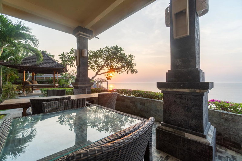 Kembang Kuning, Uluwatu, Indonesia