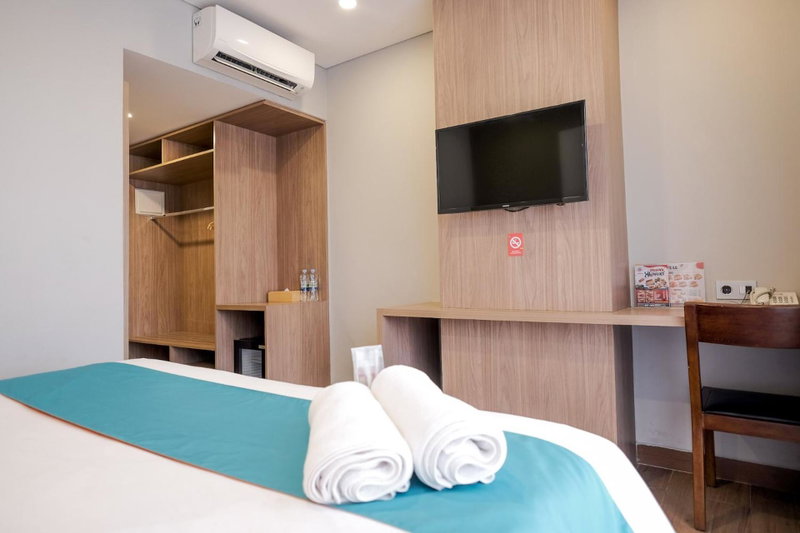 Sans Hotel Puri Indah Jakarta, Jakarta, Indonesia