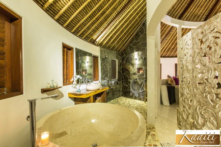 Villa Kaaiti, Uluwatu, Indonesia