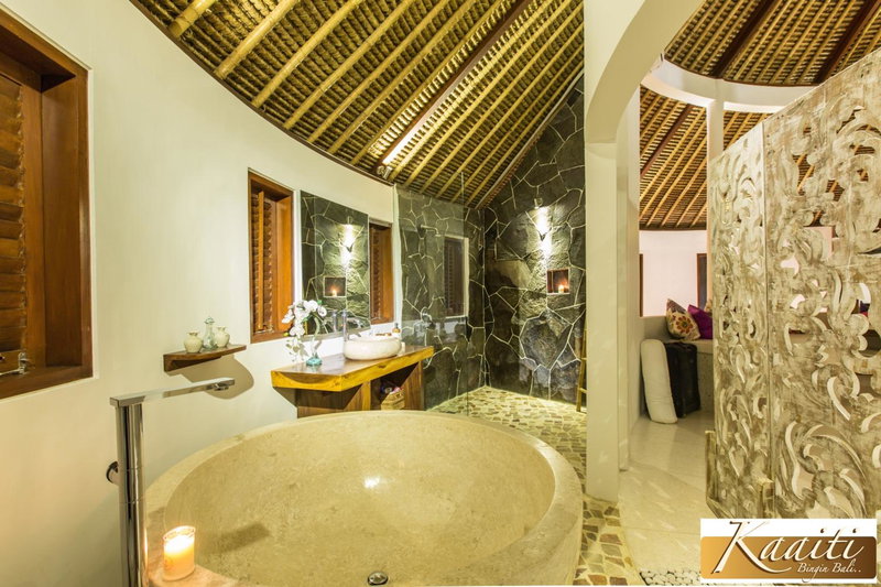 Villa Kaaiti, Uluwatu, Indonesia