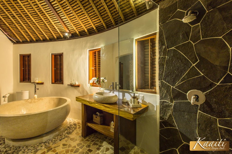 Villa Kaaiti, Uluwatu, Indonesia