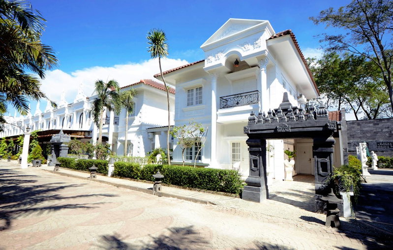Ramada Suites By Wyndham Solo, Solo, Indonesia