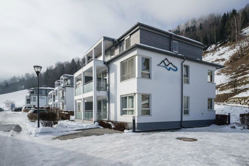 Der Gletscherblick by Alpin Rentals - incl Summercard, Kaprun, Austria