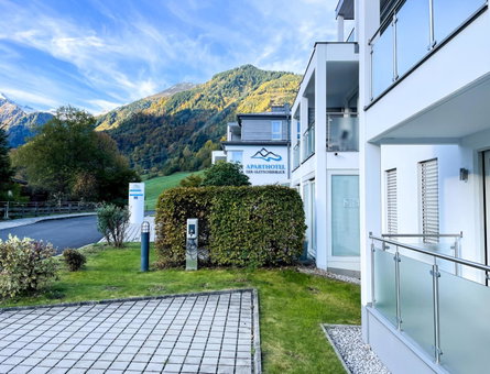 Der Gletscherblick by Alpin Rentals - incl Summercard, Kaprun, Austria