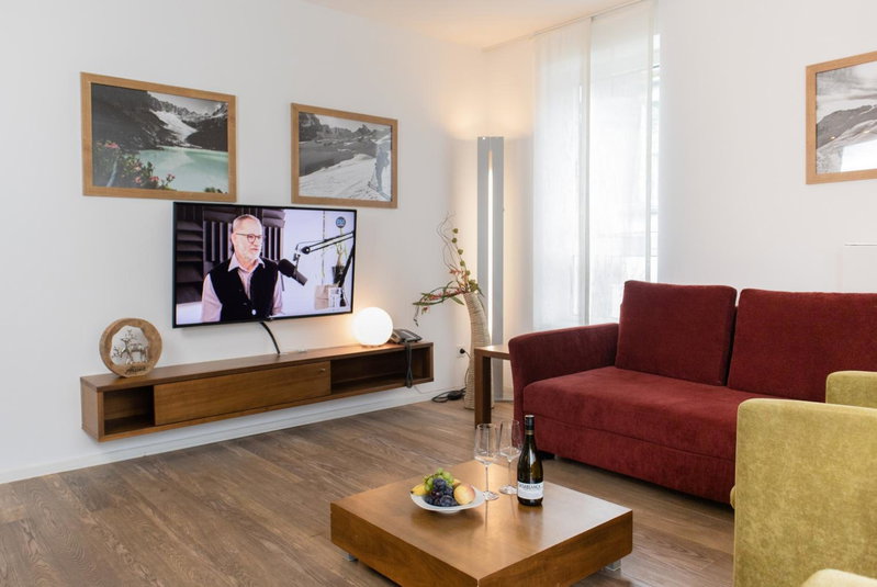 Der Gletscherblick by Alpin Rentals - incl Summercard, Kaprun, Austria