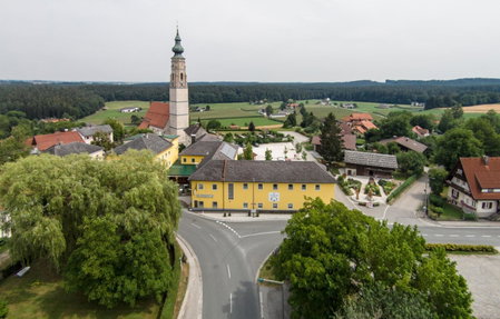 Stiftsgasthof Hochburg, Hochburg-Ach, Austria