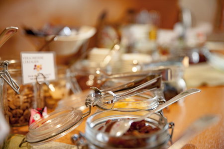 Hotel-Restaurant Teuschler-Mogg Bad Waltersdorf inklusiv Genusscard, Bad Waltersdorf, Austria
