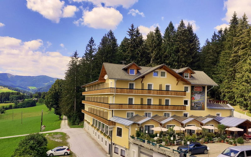 LiebesNesterl Bergwirt - Boutique Hotel, Köflach, Austria