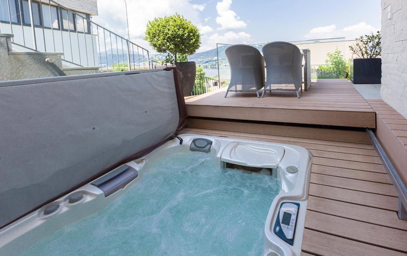 Apartments Villa Traunseeblick, Gmunden, Austria