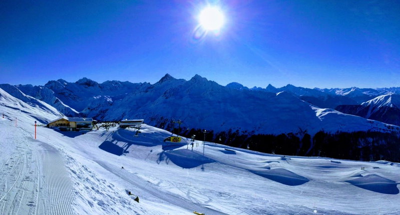 Holiday accommodation - swimming pool available, Davos, Switzerland