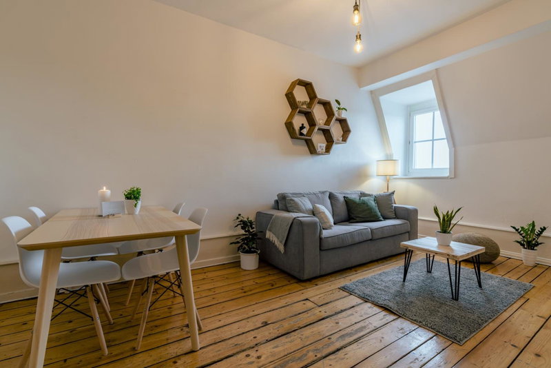 Eigene Wohnung im Stadtzentrum mit wunderschöner Dachterrasse, Biel, Switzerland