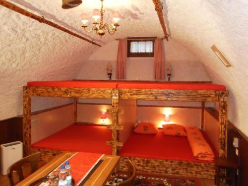 Casa Job - Gasthaus - Sauna, Whirlpool - Trun, Trun, Switzerland