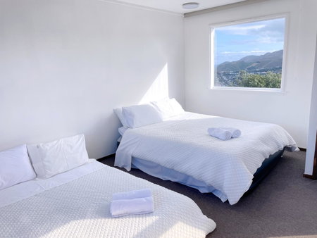 NO PARTY ALLOWED,Sea view 5 bedroom house, Wellington, New Zealand
