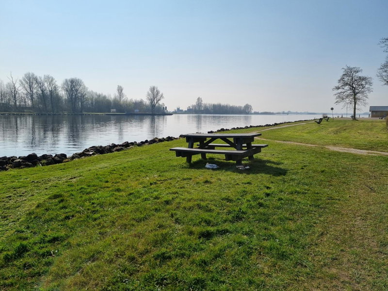 Vakantie vieren aan het Sneekermeer, Offingawier, The Netherlands