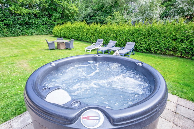The island life texel met jacuzzi, De Koog, The Netherlands