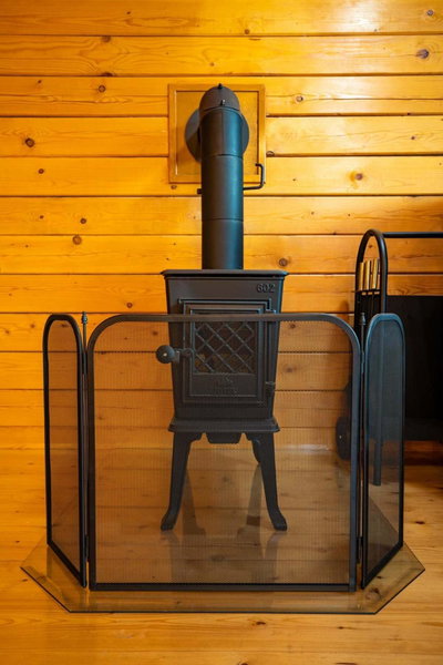 Vyhlídkový srub "Na kraji Brd", Hŭrky, Czechia