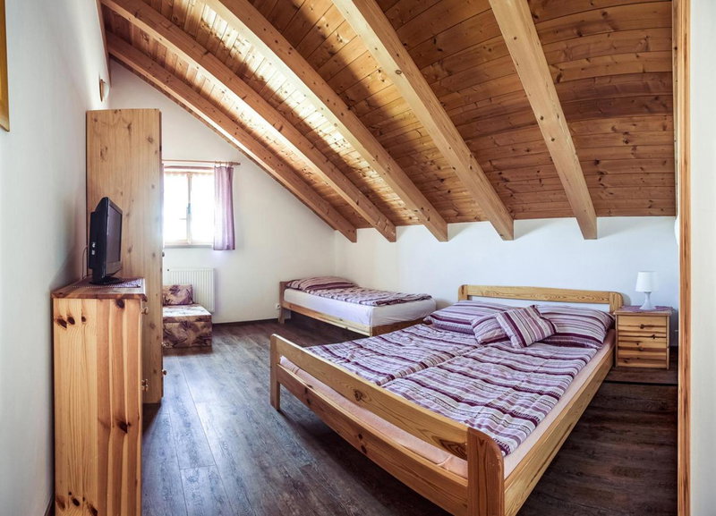 Roubenka u Huvarů, Tachov, Czechia
